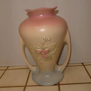 Vintage Hull Wildflower Double Handled Art Pottery Vase W-12 9-1/2